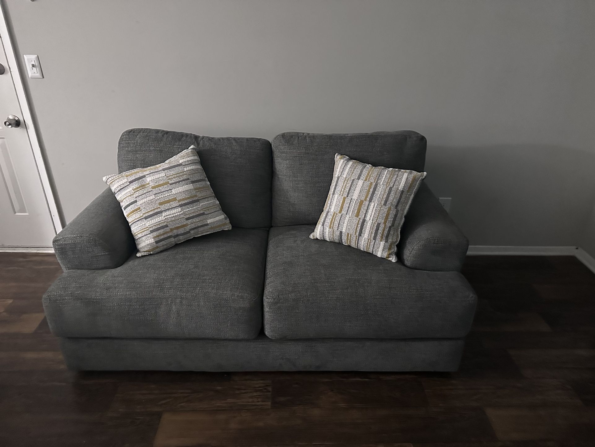 Couch Set Grey Love Seat & Couch