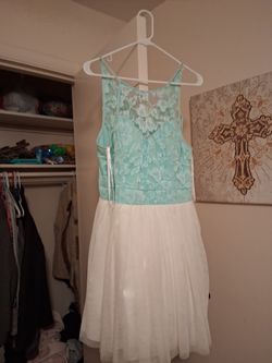 Ladies Sparkly Large PROM dress