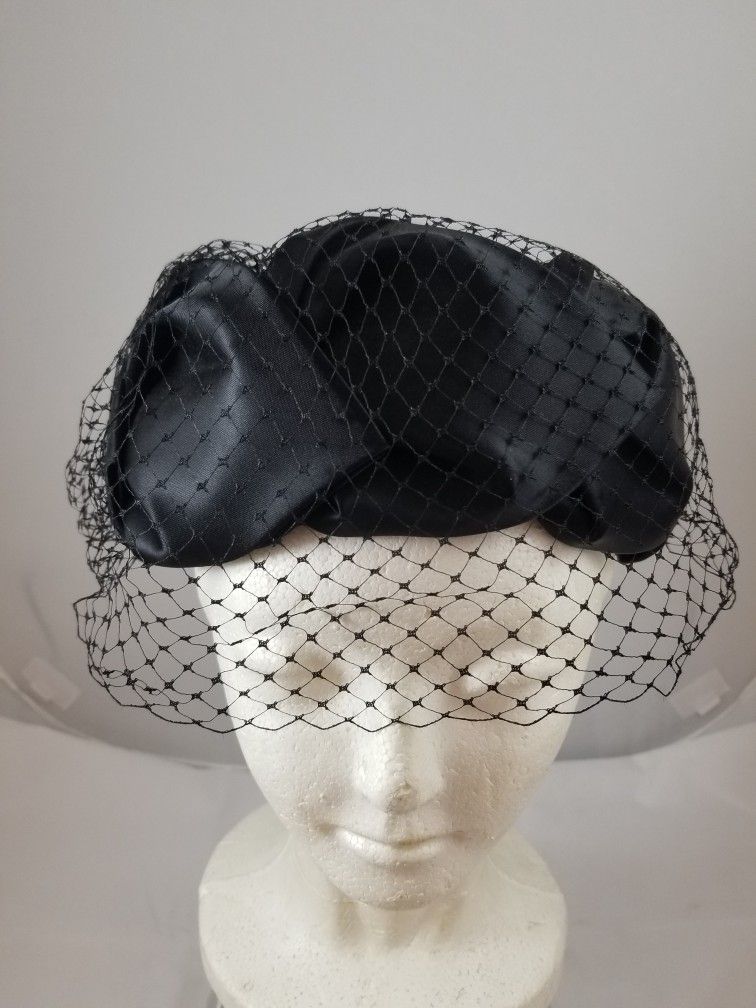 Chic Black Hat