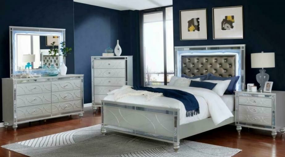 New 4pc Queen Bed Set