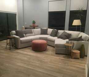 Light Gray Sectional Sofa with Chaise