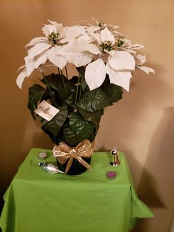 Vases with artificial flowers