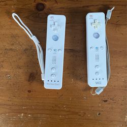 Nintendo Wii Remote (x3)