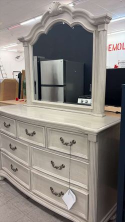 Montelaine Antique White Dresser and Mirror