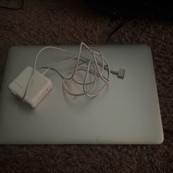 Macbook Air i5 1.8Ghz 8GB RAM 128GB SSD 13 2017