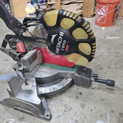 Hitachi C12FCH Laser Compound Miter Saw