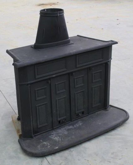 ANTIQUE MONTGOMERY WARD FRANKLIN CAST IRON WOOD BURNING STOVE for Sale in  Island Lake, IL - OfferUp