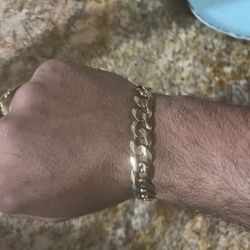 10k Gold Cuban Bracelet