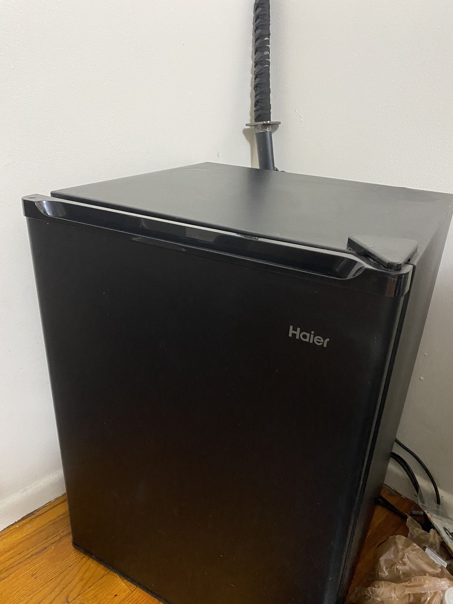 Black Used Mini Fridge for Sale in Bronx, NY OfferUp