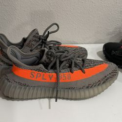 adidas  yeezy Size 8