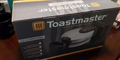 Toastmaster Round Rotating Waffle Maker

