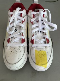 Tenis Nike Jordan Sizes 5.5 