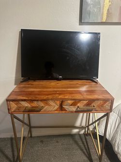 Roku tv and stand