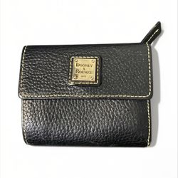 Dooney & Bourke Pebble Grain Small Flap Credit Card Wallet Clutch Black/Red