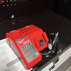 Brand New Millwaukee 18v Or 12v Rapid Charger