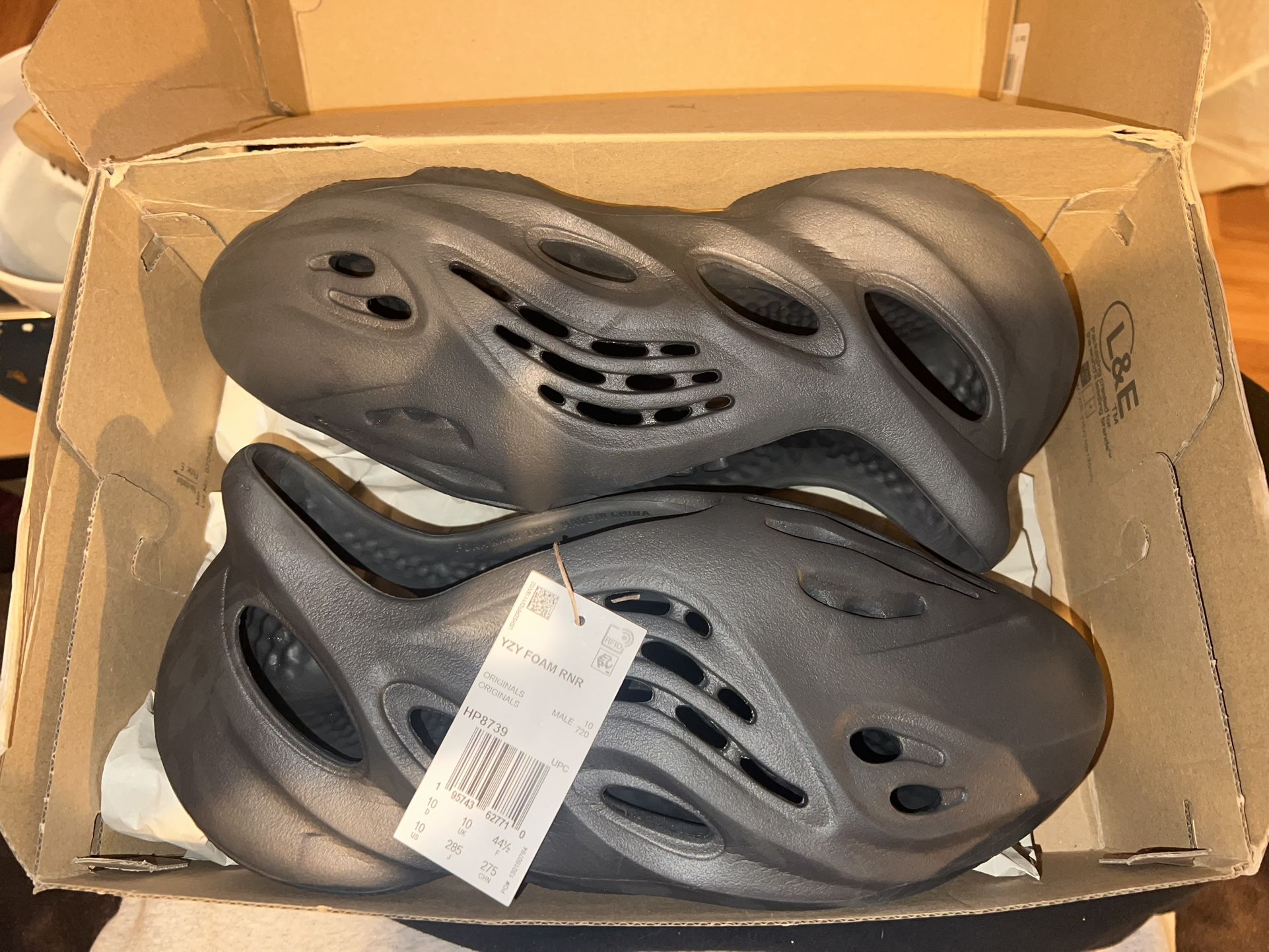 Sz 10 foam runners 