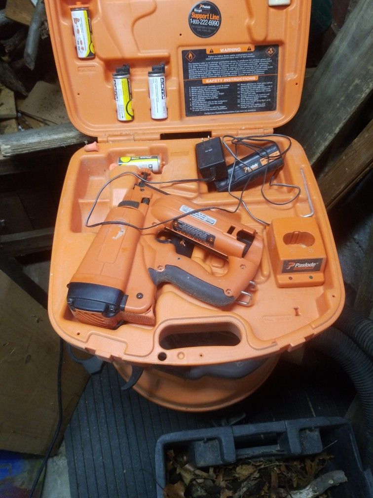 Paslode 16ga.cordless angled finish nailer