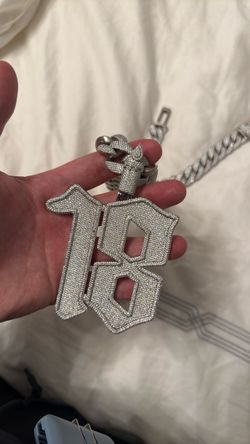 18 diamond pendant with Cuban chain