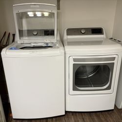 LG Washer & Dryer Set