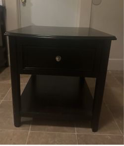Mueble d un cajon madera Buena