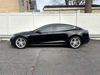 2014 Tesla Model S