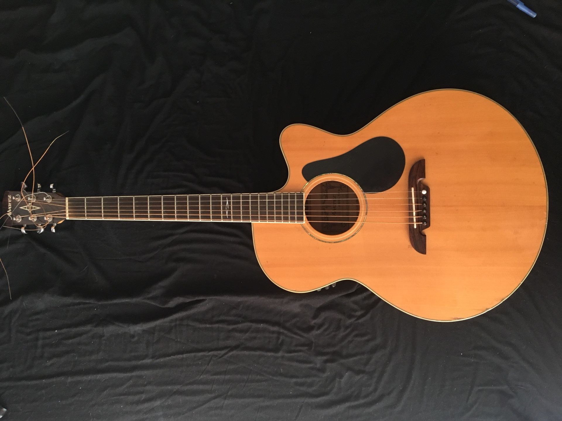 Alvarez AJ80CE Acoustic/Electric Guitar