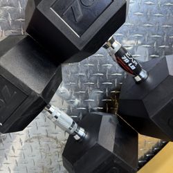 70.lbs X 2 Dumbbell Set NEW 🆕 