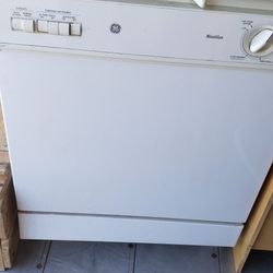 Used GE White dishwasher