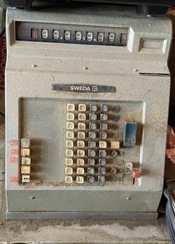Vintage cash register