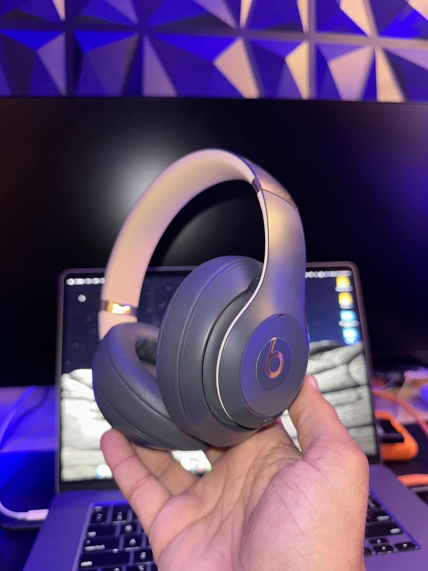 Beats Studio Wireless Headphones 