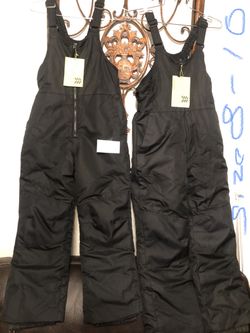 KIDS SNOW BIBS SIZE 8-10  ASKING 25 EACH CASH ONLY AVAILABLE 