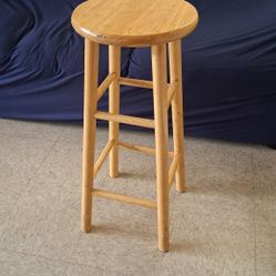 WOODEN BAR STOOL