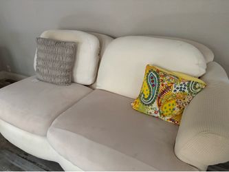 Sectional couches
