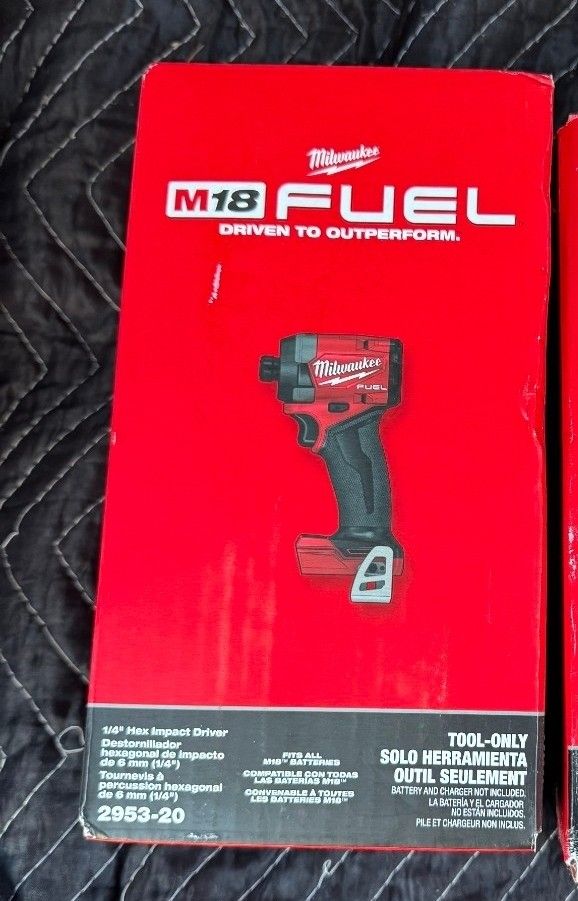 MILWAUKEE IMPACT DRIVER 18V ...(2953-20)