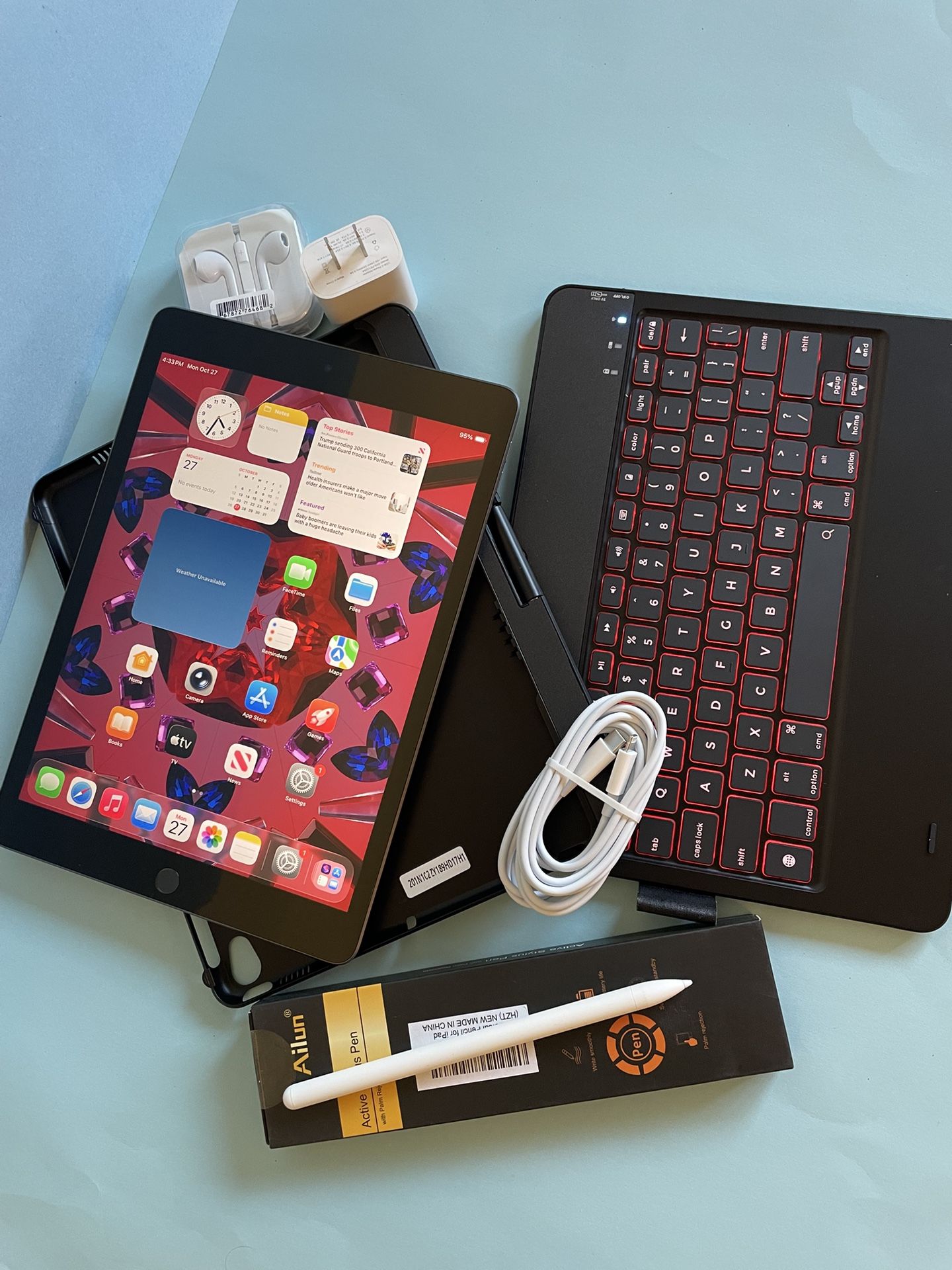 Apple IPad 9th Generation (10.2” Retina /Touch ID /IOS 18/ 2021 Model) 64GB with Pen, Keyboard  & Accessories 