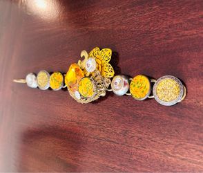 Decorative Beaded Bracelet with Floral Charms