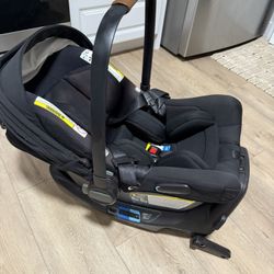 Nuna Rava Car seat 
