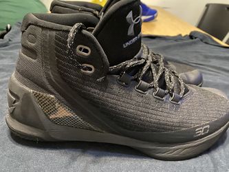 UNDER ARMOUR CURRY 3