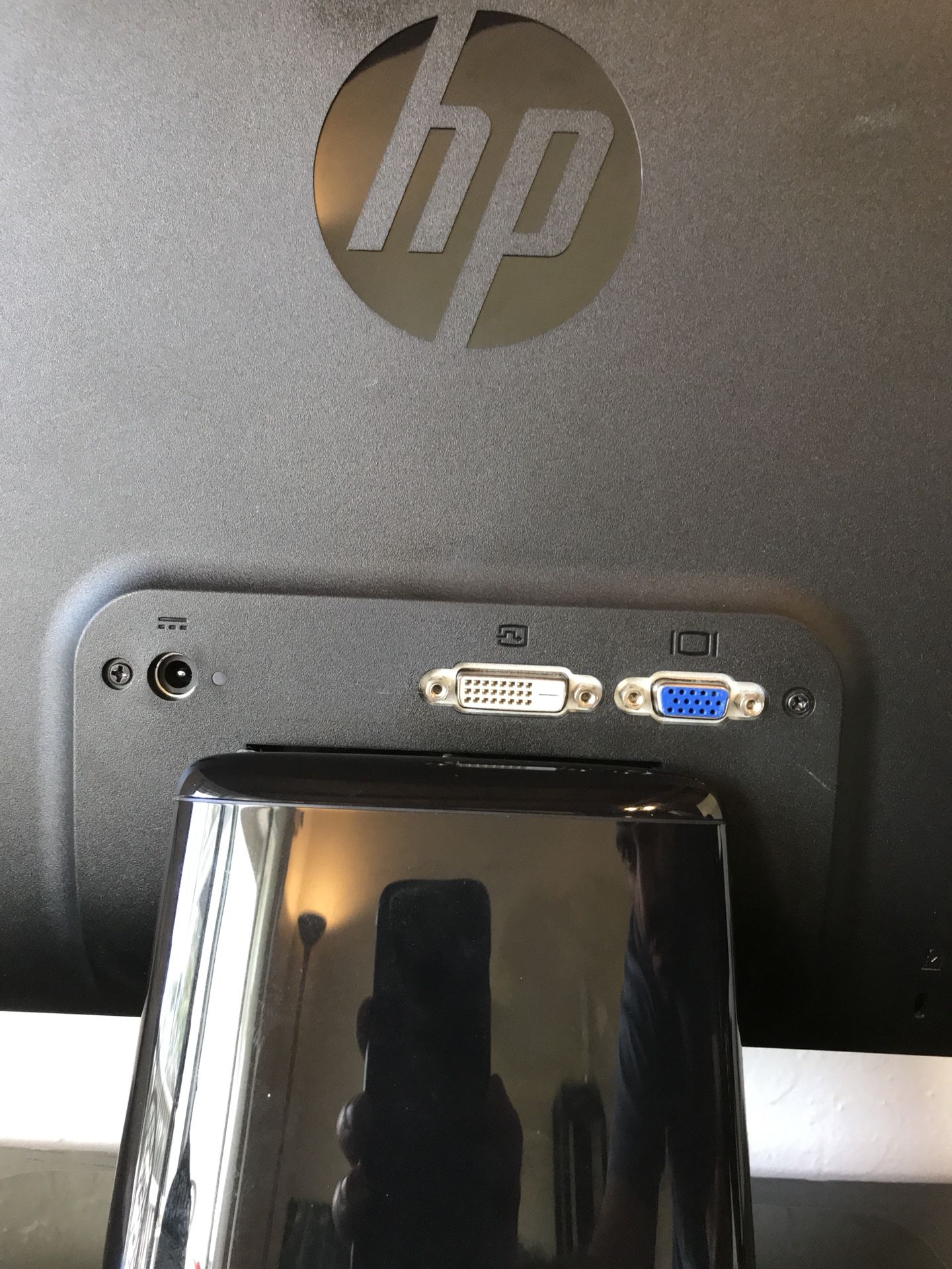 HP 2211x 21.5-Inch LED Monitor - Black for Sale in Lafayette, CA - OfferUp