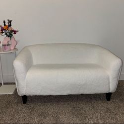 Couch/loveseat