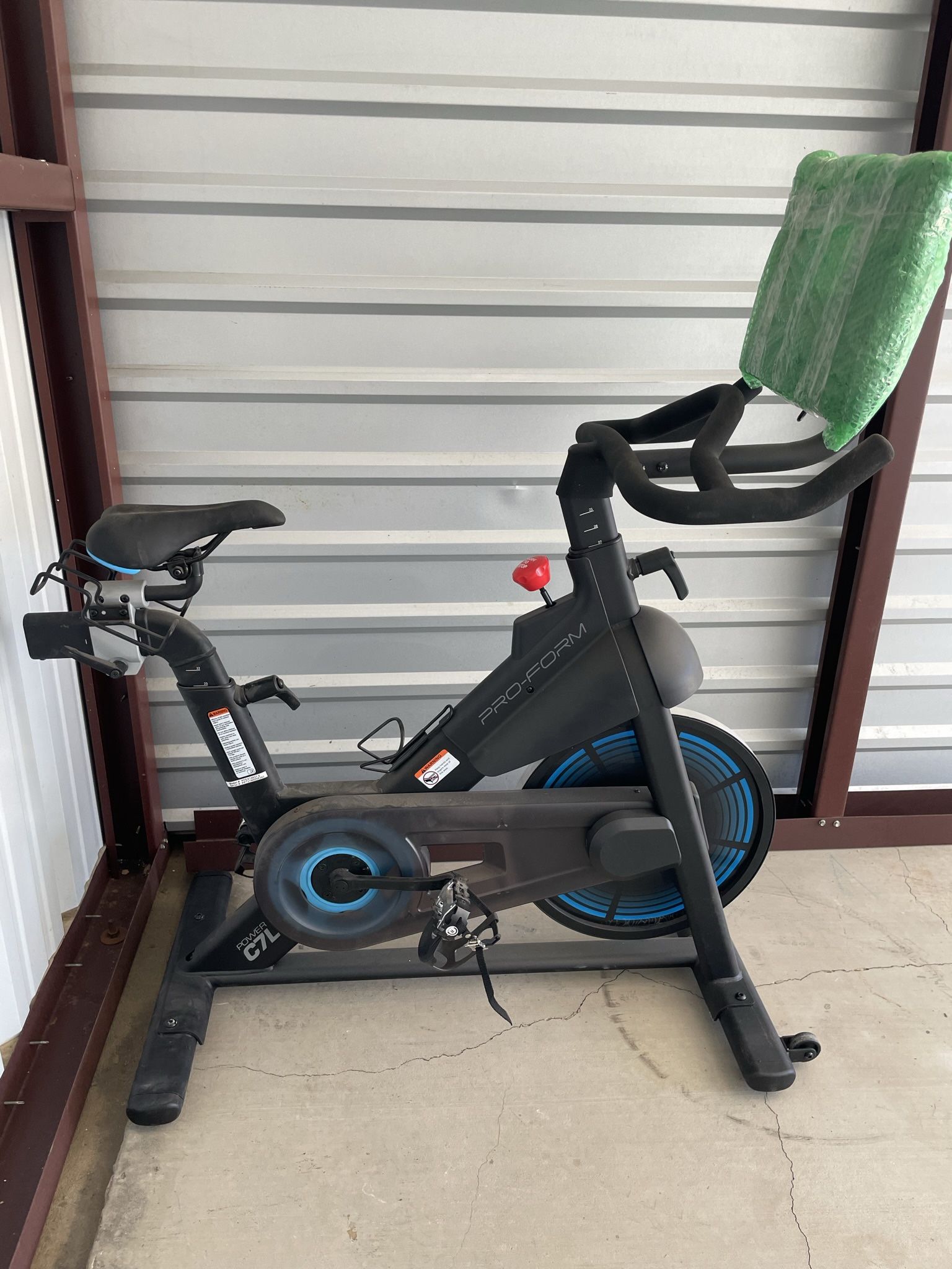 ProForm Power CL7 Magnetic Spin Smart Bike