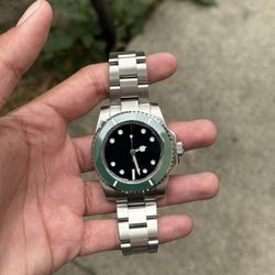 Men’s Watch (Please Read Description)