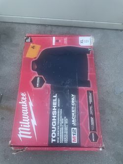 Milwaukee Men's X-Large M12 12V Lithium-Ion Cordless TOUGHSHELL Black Heated Jacket (Jacket and Charger/Power Source Only)