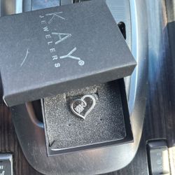 Kay Jewelers Pendant 