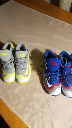 Nike cleats youth size3y never worn