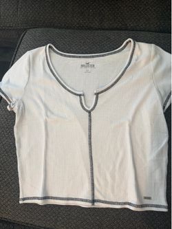 Hollister White/Black Cropped Tee
