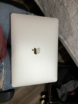 Apple MacBook Air 13-inch, Retina, 2020 