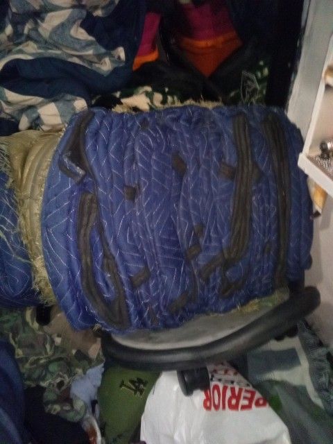 Moving Blankets