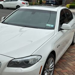 2011 BMW 550i 