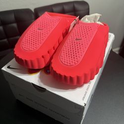 Size W10 /8.5 M Nike Mind 001 Mule Slide Solar Red